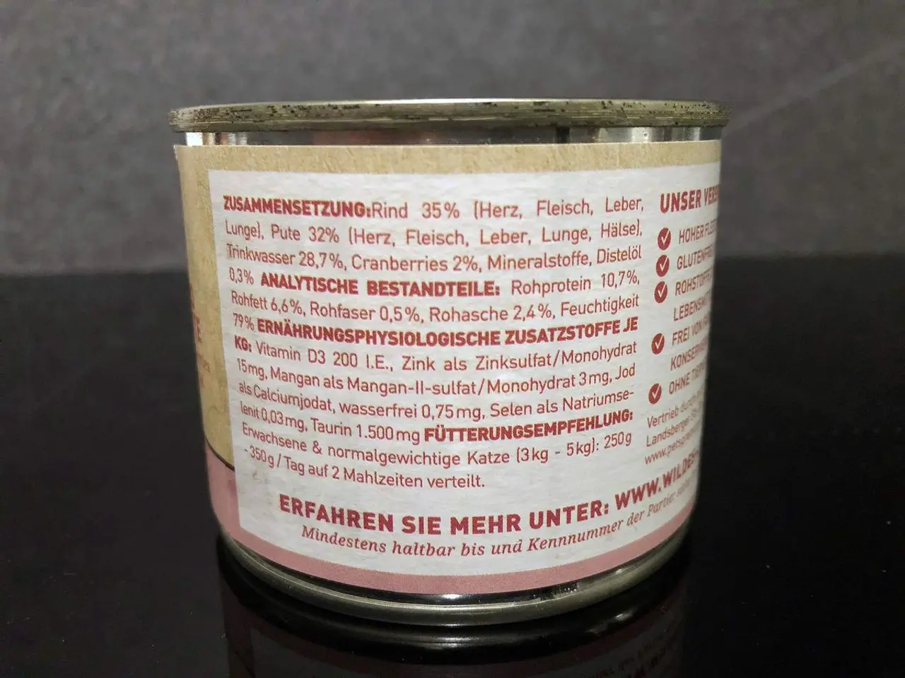 Rohasche im Katzenfutter - Ist das schädlich und was bedeutet das?
