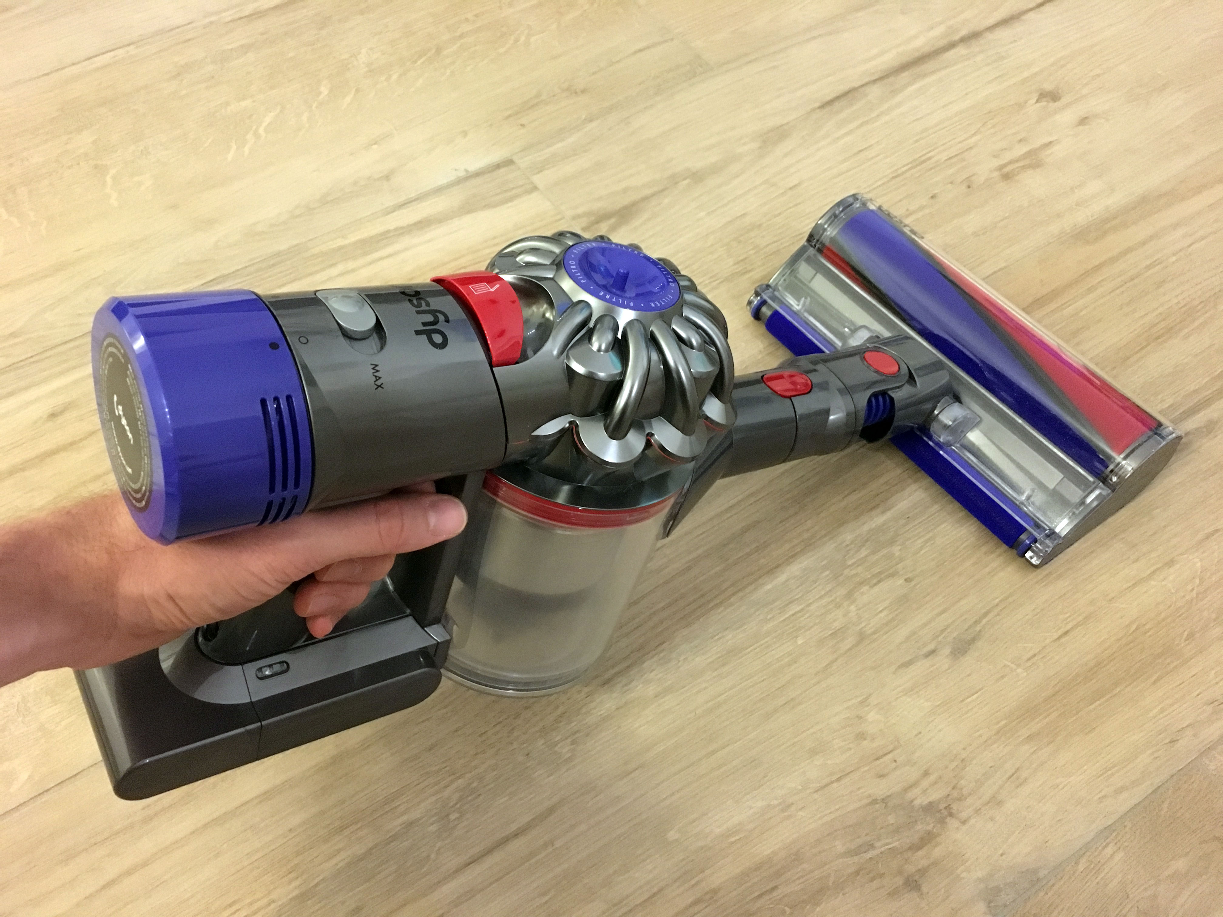 Unser Dyson V8 Test: Auch als praktischer Handstaubsauger verwendbar